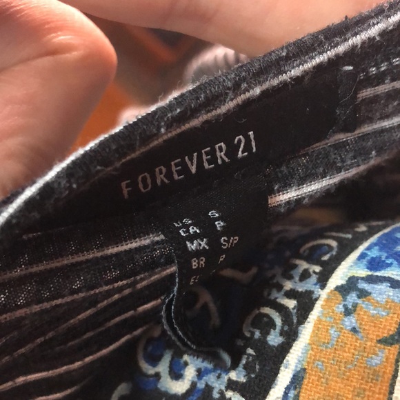 👑 Forever 21 Crop Top Small - Picture 5 of 6